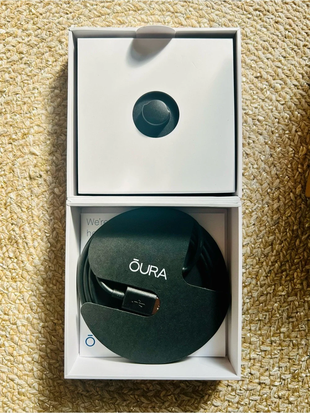 NIB Oura 3 Black Magnetic Charger - Size 8